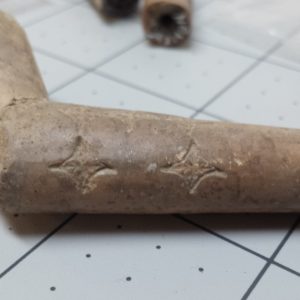 Pipe with diamond marks