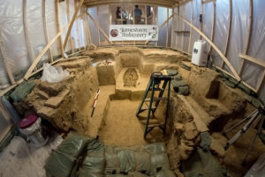 Clean room over excavations