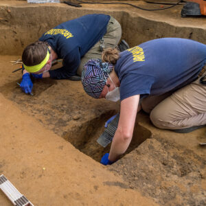 Staff Archaeologists Natalie Reid and Ren Willis excavate JR1454 in the 1607 Burial Ground.