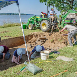The archaeological team removes the fill from the earlier excavations in preparation for excavations at the 1607 burial ground.
