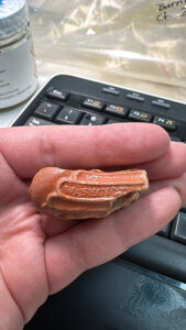 The partial George Washington earthenware pipe