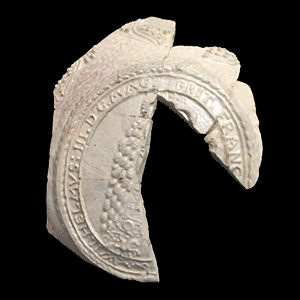 White stoneware sherd with medallion