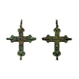 Latin Cross Bottony Crucifix