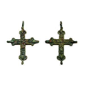Latin Cross Bottony Crucifix